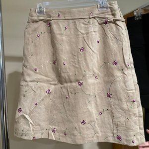 Cashmere skirt with little flowers